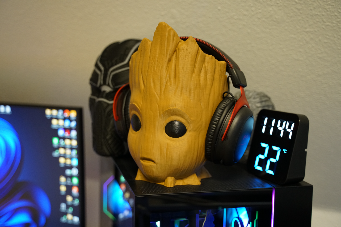 Baby Groot Headset stand