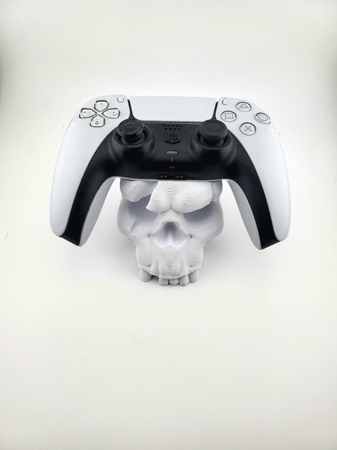 Controller stand ps5 skull